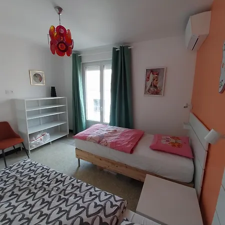 Villa A La