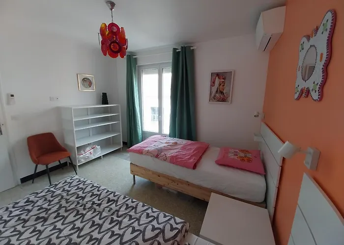 Villa A La